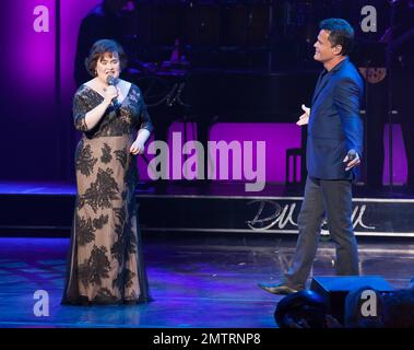 Susan Boyle performs with Donny Osmond at the Donny and Marie Show inside the Flamingo Hotel and Casino. Las Vegas, NV. 17th October 2012. Stock Photo