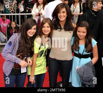 "Desperate Housewives" star Terri Hatcher attends the "Hannah Montana
