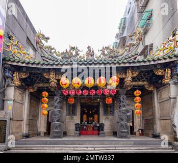 Taipei, JAN 1 2023 - Slow motion shot of the entrance of Bangka Qingshan Temple Stock Photo