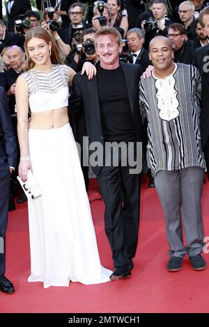 Adele Exarchopoulos and Sean Penn attend the The Last Face Fotografía  de noticias - Getty Images
