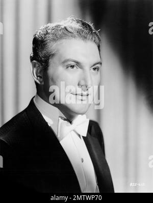 Robert Alda (as George Gershwin) Rhapsody in Blue Warner Bros Director: Irving Rapper USA, 1945 Stock Photo