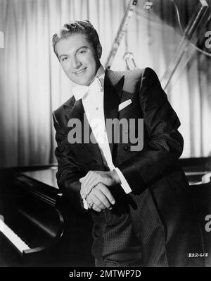 Robert Alda (as George Gershwin) Rhapsody in Blue Warner Bros Director: Irving Rapper USA, 1945 Stock Photo