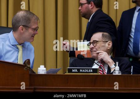 Washington, Vereinigte Staaten. 01st Feb, 2023. United States Representative Jim Jordan (Republican of Ohio), Chair, US House Committee on the Judiciary, left, and US Representative Jerrold Nadler (Democrat of New York), Ranking Member, US House Judiciary Committee chat during a business meeting prior to a committee hearing The Biden Border Crisis: Part I in the Rayburn House Office Building in Washington, DC, Wednesday, February 1, 2023. Credit: Rod Lamkey/CNP/dpa/Alamy Live News Stock Photo