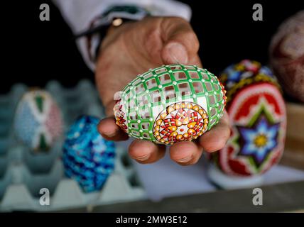 Bling bling Easter Egg Stock Photo - Alamy