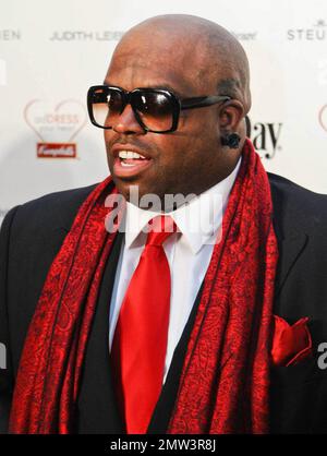 Cee Lo Green wears black flower-shaped earrings at Woman's Day 8th Annual Red Dress Awards held at Jazz at Lincoln Center. New York, NY. 02/08/11 Stock Photo - Alamy Cee Lo Green wears black flower-shaped earrings at Woman's Day 8th Annual Red Dress Awards held at Jazz at Lincoln Center. New York, NY. 02/08/11 Stock Photo - Alamy