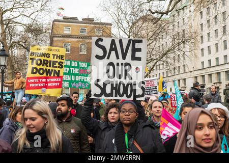 A rally by members of the National Education Union (NEU) and their supporters, after marching through the West End of London. The striking teachers ar Stock Photo