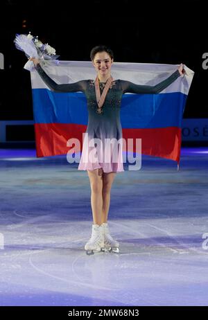 Hello Russia Evgenia Medvedeva 掲載！ EXO Helps Olympic Figure Skater Evgenia Medvedeva Gain