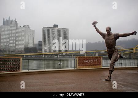 Second baseman Bill Mazeroski of the Pittsburgh Pirates is pictured in 1970.  (AP Photo/Harry Cabluck Stock Photo - Alamy