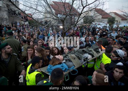 Israeli Police Evicts Settlers From The West Bank Settlement Of Ofra ...