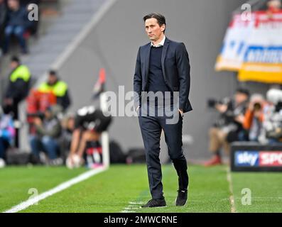 Leverkusen's head coach Roger Schmidt, center right, embraces Leverkusen's  Tin Jedvaj after the Champions League group C soccer match between Bayer 04  Leverkusen and Zenit in Leverkusen, Germany, Wednesday, Oct. 22, 2014.(AP