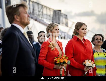 CURACAO - The royal couple and Princess Amalia during the welcome ceremony upon arrival in Curacao. The royal couple and princess Amalia left Aruba by naval ship for Curacao. The princess has a two-week introduction to the countries of Aruba, Curaçao and Sint Maarten and the islands that form the Caribbean Netherlands: Bonaire, Sint Eustatius and Saba. ANP REMKO DE WAAL netherlands out - belgium out Stock Photo