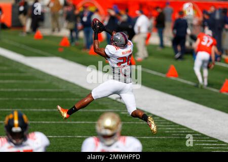 UConn safety Obi Melifonwu opening eyes at Senior Bowl practices