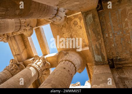 Kom Ombo Temple colonnade reliefs showing offerings to the gods, Aswan, Egypt Stock Photo