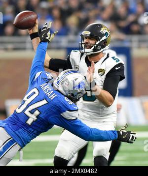 Jacksonville Jaguars defensive end Dawuane Smoot covers a play against the  San Francisco 49ers during the second half of an NFL football game, Sunday,  Nov. 21, 2021, in Jacksonville, Fla. (AP Photo/Matt