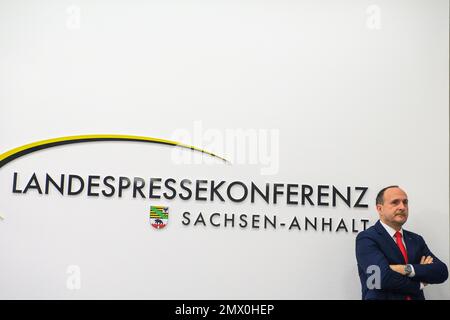 Magdeburg, Germany. 02nd Feb, 2023. Kay Barthel, President of the Saxony-Anhalt State Audit Office, waits for the press conference to begin. Barthel has criticized the state government for its rising personnel expenses. Credit: Klaus-Dietmar Gabbert/dpa/Alamy Live News Stock Photo