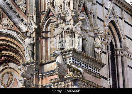 , Metropolitan Cathedral of Saint Mary of the Assumption - Duomo di Siena,  1215 and 1348, 13th Century, Tuscany, Italy, Italian, Gothic, Romanesque, Classical. Stock Photo