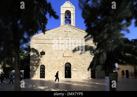 Exterior of the Greek Orthodox Basilica of Saint George Madaba town, Jordan, Middle East Home of the Madaba mosaic map Stock Photo