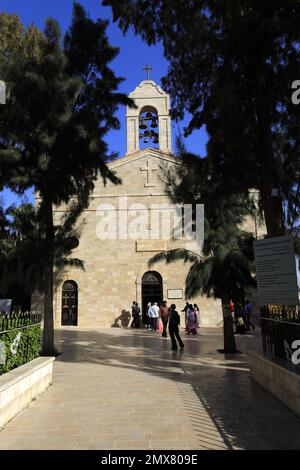 Exterior of the Greek Orthodox Basilica of Saint George Madaba town, Jordan, Middle East Home of the Madaba mosaic map Stock Photo