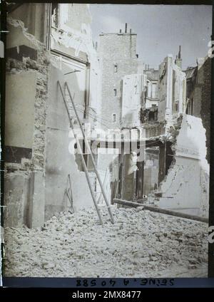 Paris (9th arr.), France the extension of the boulevard Haussmann, demolitions rue Taitbout , Stock Photo