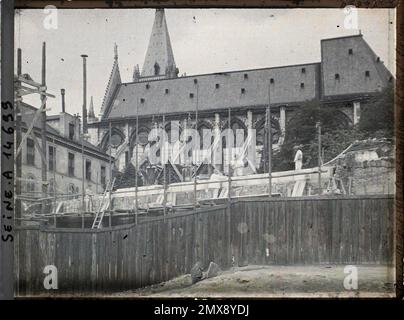 Paris (5), France Protection of stained glass windows of the Saint-Séverin and works Church , Stock Photo