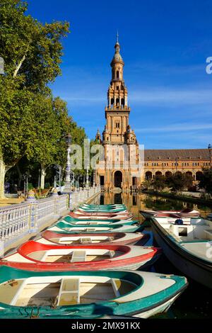 Spanish Square (Plaza de Espana) Seville Spain is the capital and largest city of the Spanish autonomous community of Andalusia and the province of Se Stock Photo