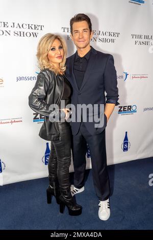 NEW YORK, NEW YORK - FEBRUARY 01: Orfeh and Andy Karl attend the Seventh Annual Blue Jacket Fashion Show at Moonlight Studios on February 1, 2023 in New York City. Stock Photo