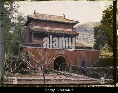 Taishan massif, China Wanxianlou ('Pavillon of the Ten Thousand Immortals') , 1913 - China - Stéphane Passet Stock Photo