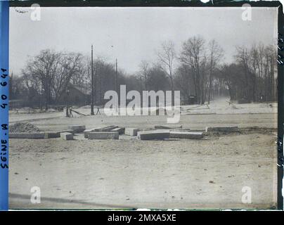 Paris (16th arr.), France Location of old fortifications at the Porte d'Auteuil , Stock Photo