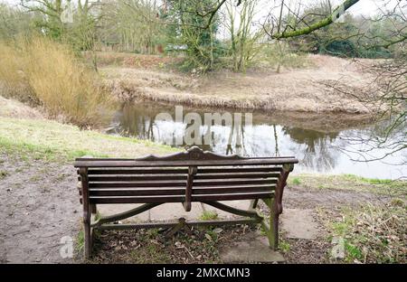 The bench where Nicola Bulley's phone was found, on the banks of the River Wyre, in St Michael's on Wyre, Lancashire, as police continue their search for the missing woman, who was last seen on the morning of Friday January 27, when she was spotted walking her dog on a footpath by the nearby River Wyre. Picture date: Friday February 3, 2023. Stock Photo