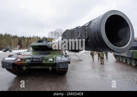 Pfreimd, Germany. 03rd Feb, 2023. A new German Army Leopard 2 A7V tank stands on the barracks grounds during the ceremonial handover for Tank Battalion 104. Tank Battalion 104 will gradually be equipped with Leopard 2 A7V main battle tanks over the coming months. The suffix 2 A7V refers to the 7th development stage of the Leopard 2 and the 'V' stands for 'improved. Credit: Daniel Karmann/dpa/Alamy Live News Stock Photo