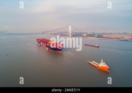 Shipbuilding on the Yangtze River in Nantong Jiangsu China Stock Photo ...