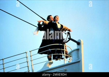 Titanic film 1997  Leonardo Dicaprio & Kate Winslet Stock Photo