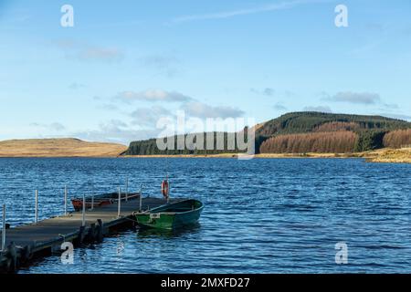 Loch glow fishery hi-res stock photography and images - Alamy