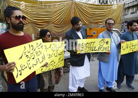 Hyderabad, Pakistan. 03rd Feb, 2023. Members of Civil Society are holding protest demonstration against massive unemployment, increasing price of daily use products and inflation price hiking, held at Karachi press club on Friday, February 03, 2023. Credit: Asianet-Pakistan/Alamy Live News Stock Photo