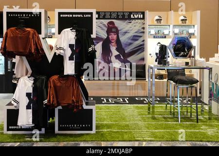 The NFL Shop event for Super Bowl XLVIII held at Macy's Herald Square  Featuring: Alyssa Milano Where: NYC New York United States When: 01 Feb  2014 Stock Photo - Alamy