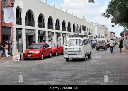 bus, Merida, Yucatan, Mexico Stock Photo - Alamy