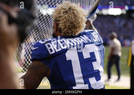 NFL NY Giants Branded Clothing Display, Modell's Sporting Goods Store  Interior, NYC Stock Photo - Alamy