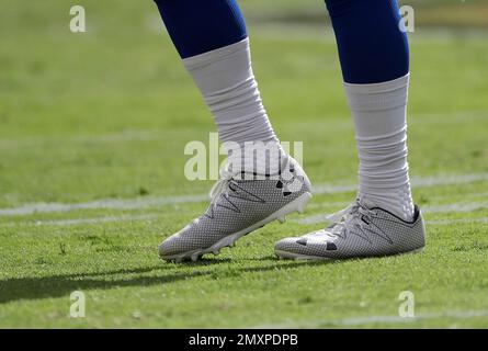 Oakland Raiders wide receiver Andre Holmes (18) during an NFL preseason  football game against the Arizona Cardinals, Friday, Aug. 12, 2016, in  Glendale, Ariz. (AP Photo/Rick Scuteri Stock Photo - Alamy