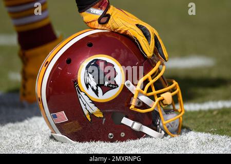 Officials Miss Blatant Helmet-To-Helmet Hit In Redskins-Cowboys