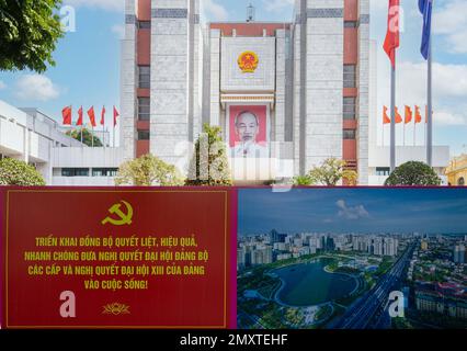 Hanoi, Vietnam, January 2023. the large portrait of Ho Chi Minh on the external facade of a building in the city centre Stock Photo