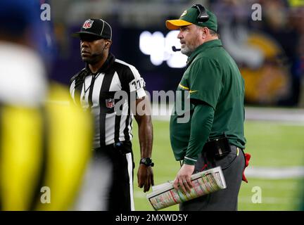 Miami Dolphins defensive tackle John Jenkins (77) walks off the field after  an NFL football game against Chicago Bears, Sunday, Nov. 6, 2022, in Chicago.  (AP Photo/Kamil Krzaczynski Stock Photo - Alamy