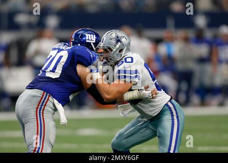 New York Giants center Weston Richburg (70) prepares to do his