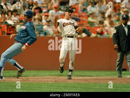 Atlanta Braves Bob Horner (5) in action during a game from his