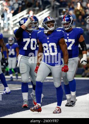 New York Giants center Weston Richburg (70) prepares to do his