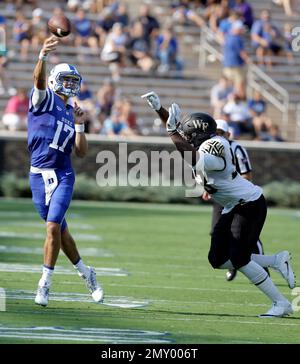 Duke quarterback Daniel Jones (17) passes against Virginia Tech