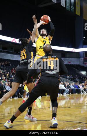 London Ontario Canada. Jan 19 2023, The Sudbury 5 Defeat the London Lightning 86-83 in the NBLC Season opener. Mike Edwards(7) of the London Lightning Stock Photo