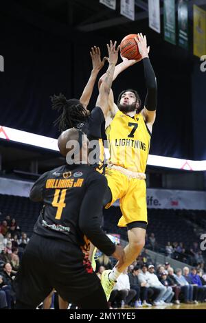 London Ontario Canada. Jan 19 2023, The Sudbury 5 Defeat the London Lightning 86-83 in the NBLC Season opener. Mike Edwards(7) of the London Lightning Stock Photo