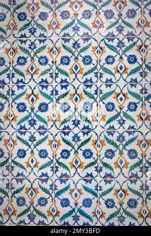 Painted tiles in Topkapi Palace, Istanbul, Turkey Stock Photo