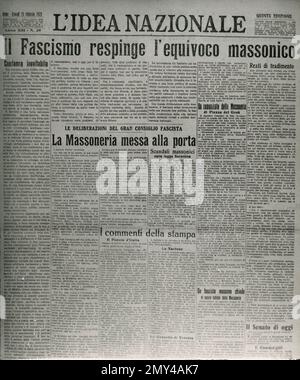 Front page of the Italian newspaper L'Idea Nazionale about masonry and fascism, Italy, February 15, 1923 Stock Photo
