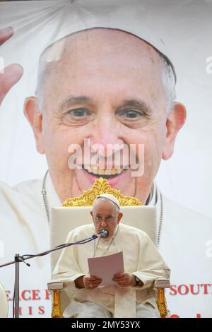 Juba, South Sudan. 04th Feb, 2023. South Sudan, Juba, 2023/2/4.Pope Francis during 'meeting with internally displaced persons at Freedom Hall of Juba in South Sudan Photograph by Vatican Media/Catholic Press Photo. RESTRICTED TO EDITORIAL USE - NO MARKETING - NO ADVERTISING CAMPAIGNS Credit: Independent Photo Agency/Alamy Live News Stock Photo